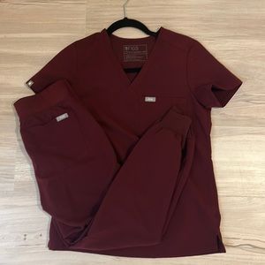 Burgundy Figs Scrub set